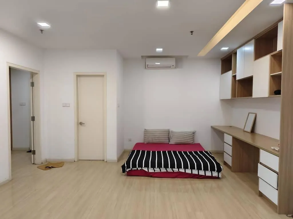 Sunway Nexis High Floor Homestay Petaling Jaya Apartment