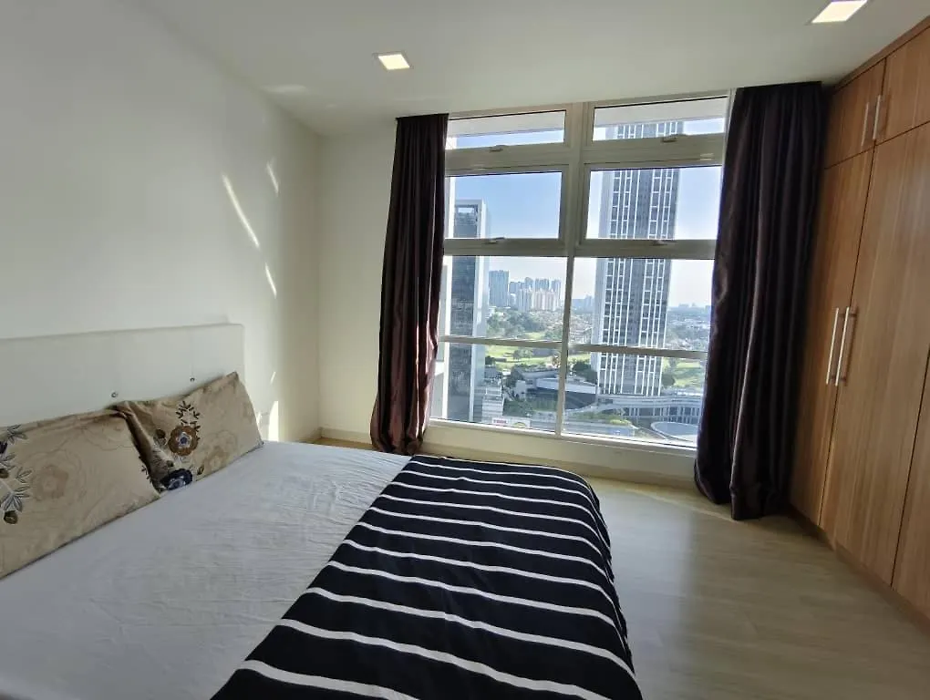 Sunway Nexis High Floor Homestay Petaling Jaya Apartment